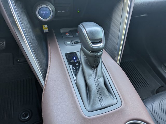 Used 2021 Toyota Venza XLE w/ Softex Package image 26