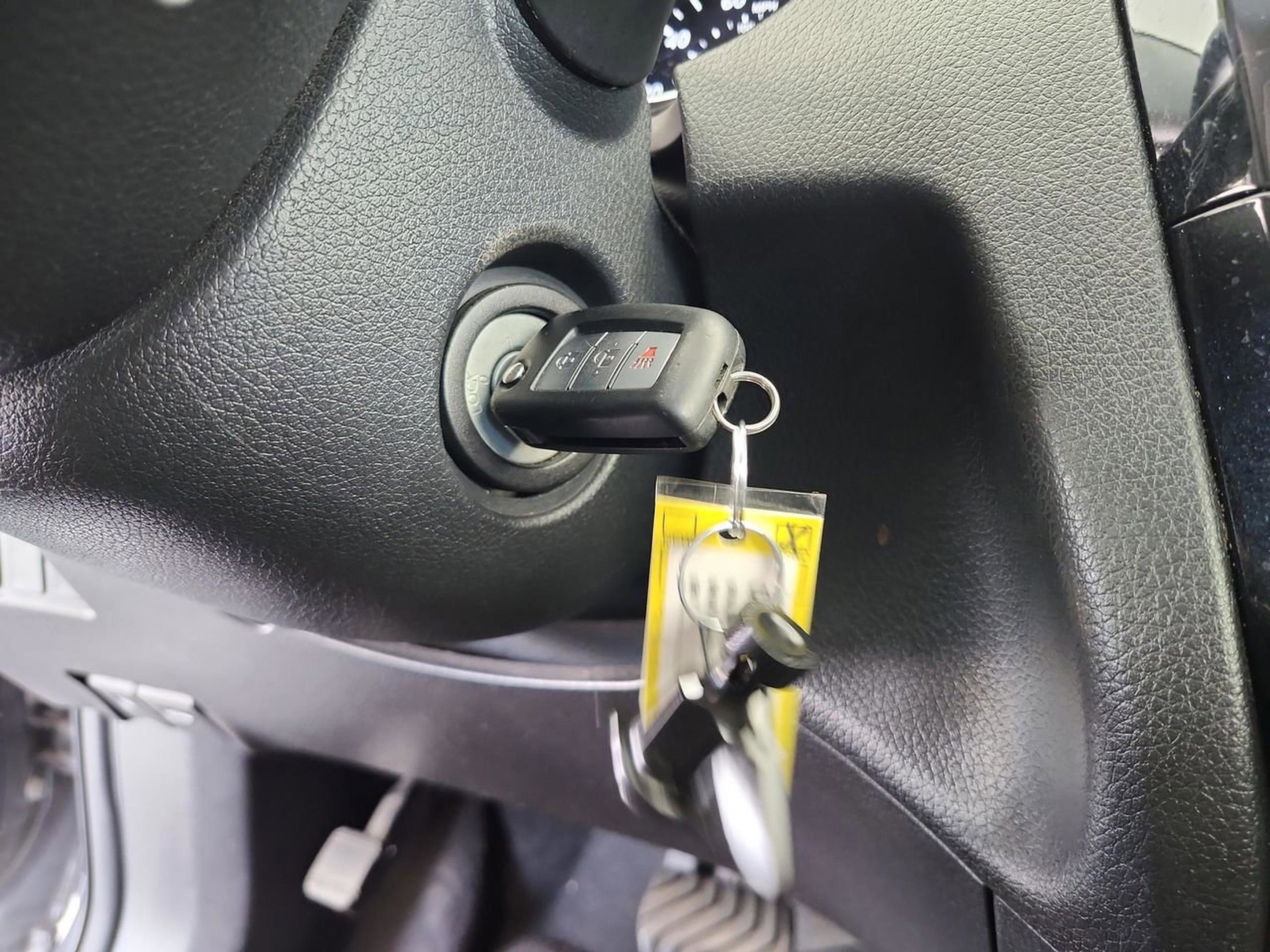 Used 2016 Nissan Rogue S FWD image 26