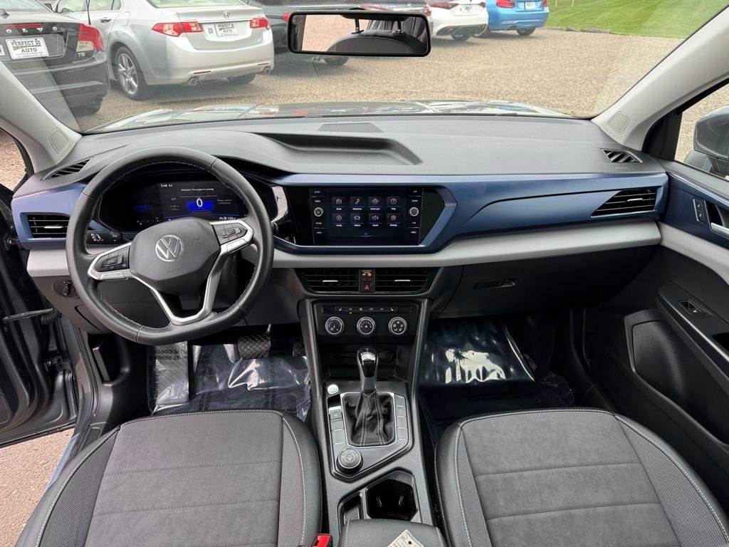 Used 2022 Volkswagen Taos SE image 31