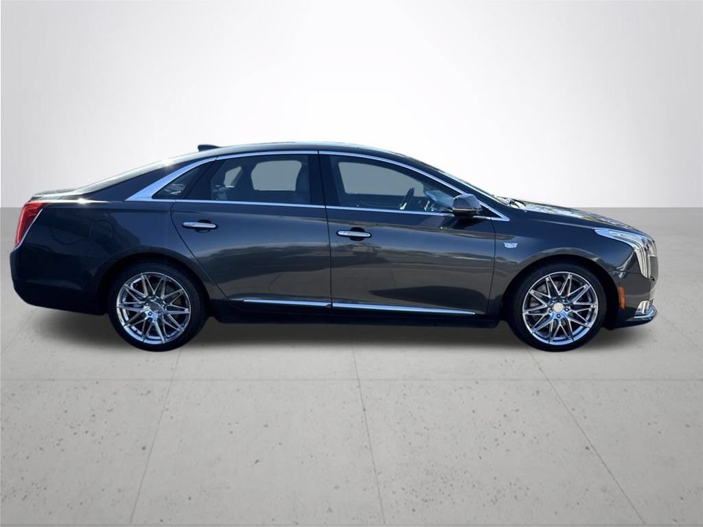 Used 2018 Cadillac XTS Luxury FWD image 5