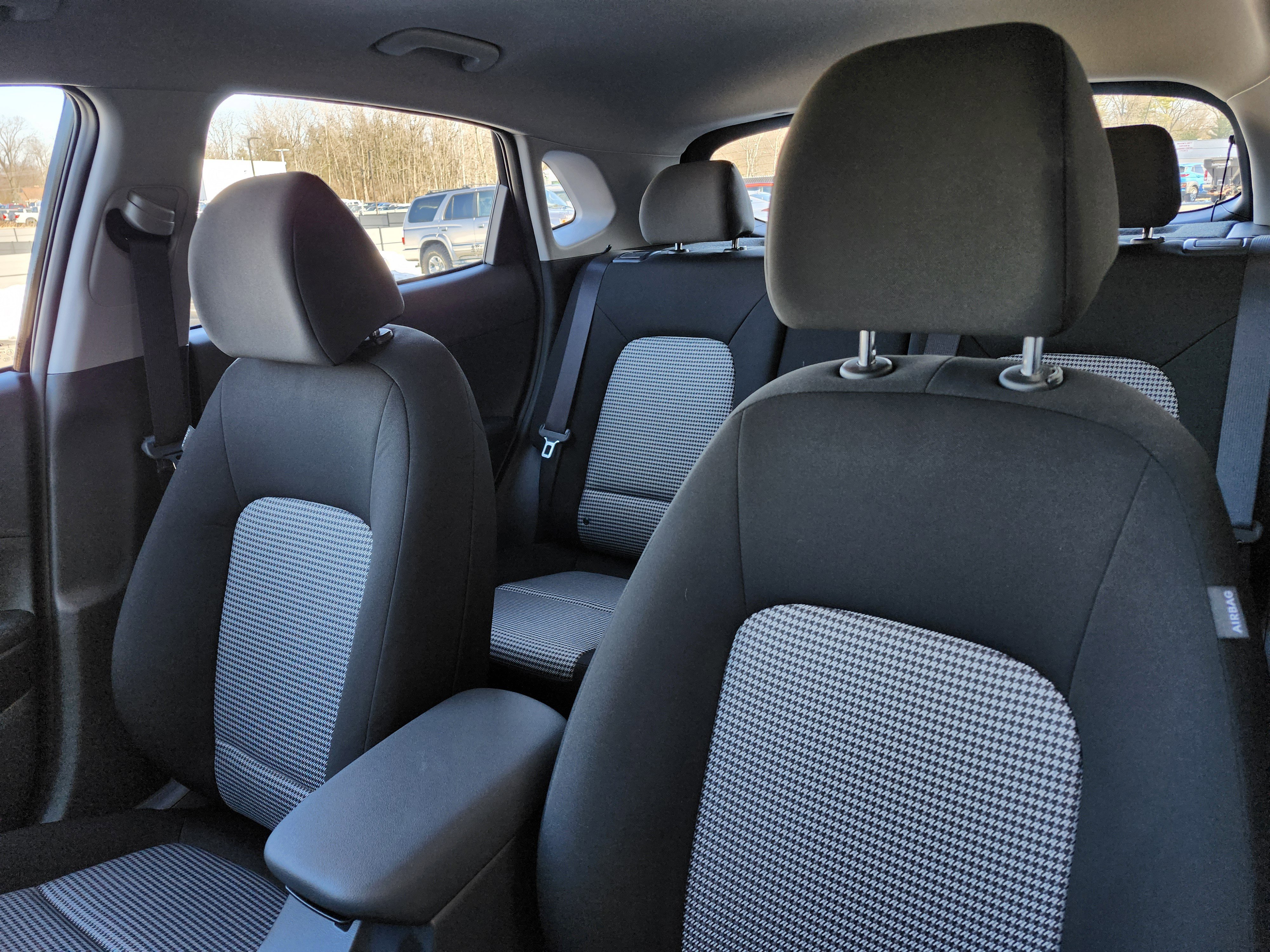 Used 2023 Hyundai Kona SE w/ Cargo Package image 18