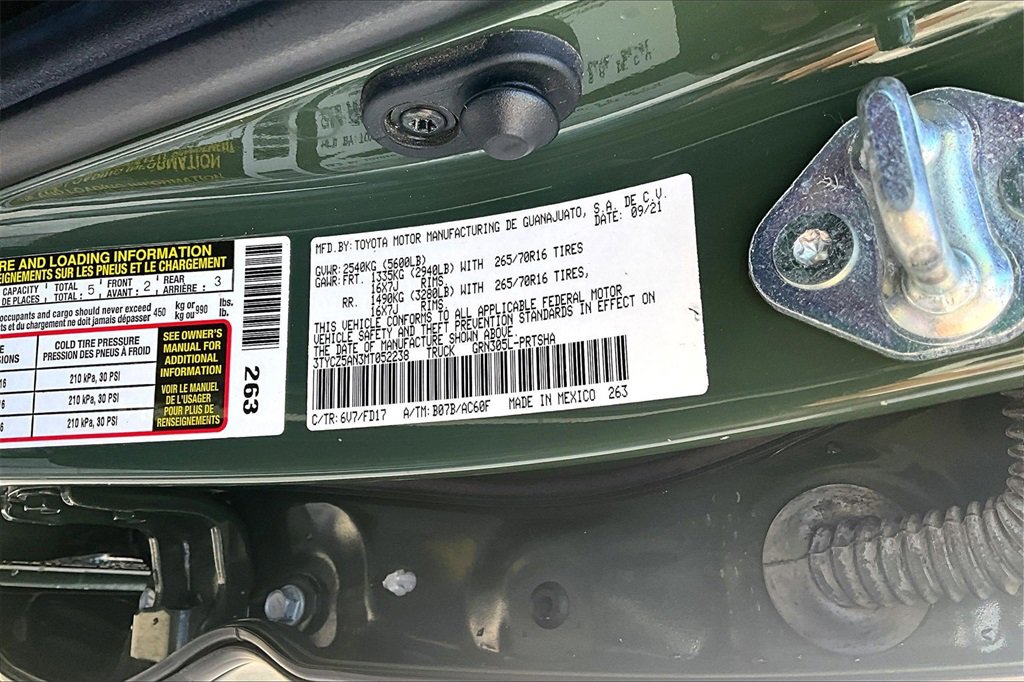 Certified 2021 Toyota Tacoma TRD Off-Road image 16