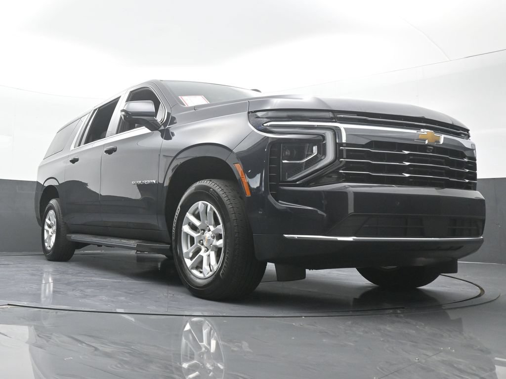 Used 2025 Chevrolet Suburban LT RWD image 77