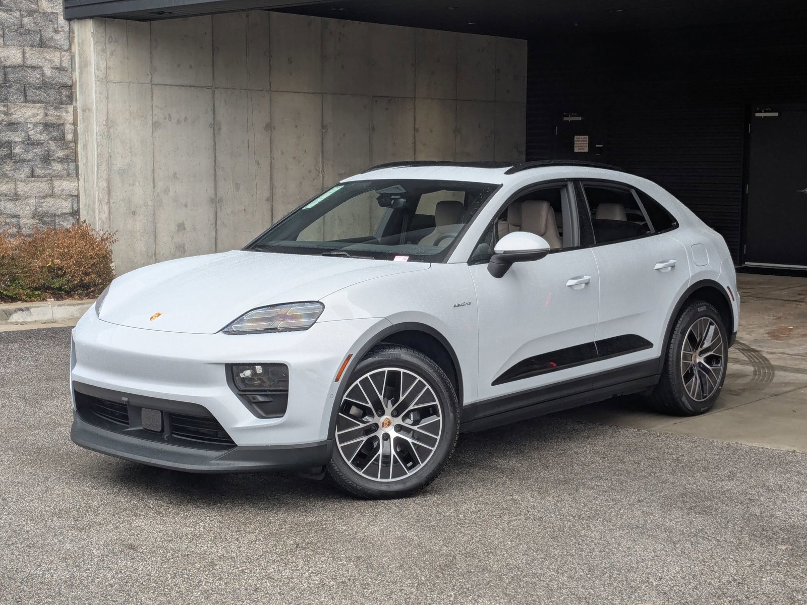 New 2026 Porsche Macan 4 Electric