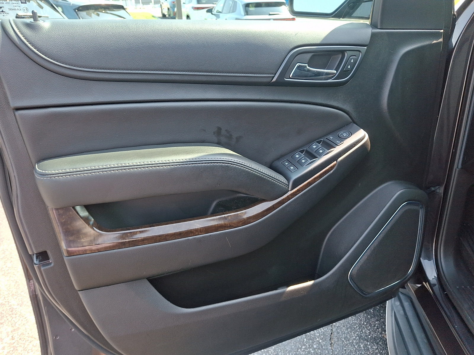 Used 2018 Chevrolet Suburban LS AWD/4WD image 13