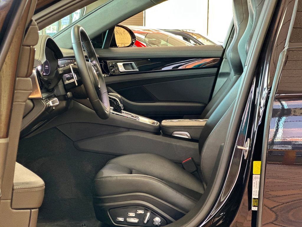 Used 2021 Porsche Panamera 4S image 21