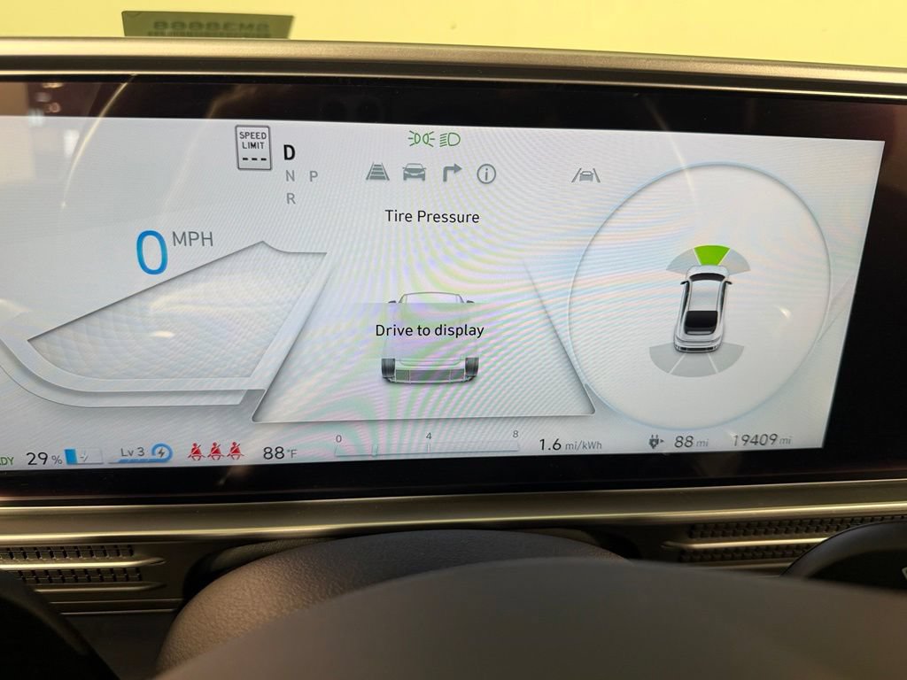 Used 2025 Hyundai Ioniq 6 SE RWD image 18
