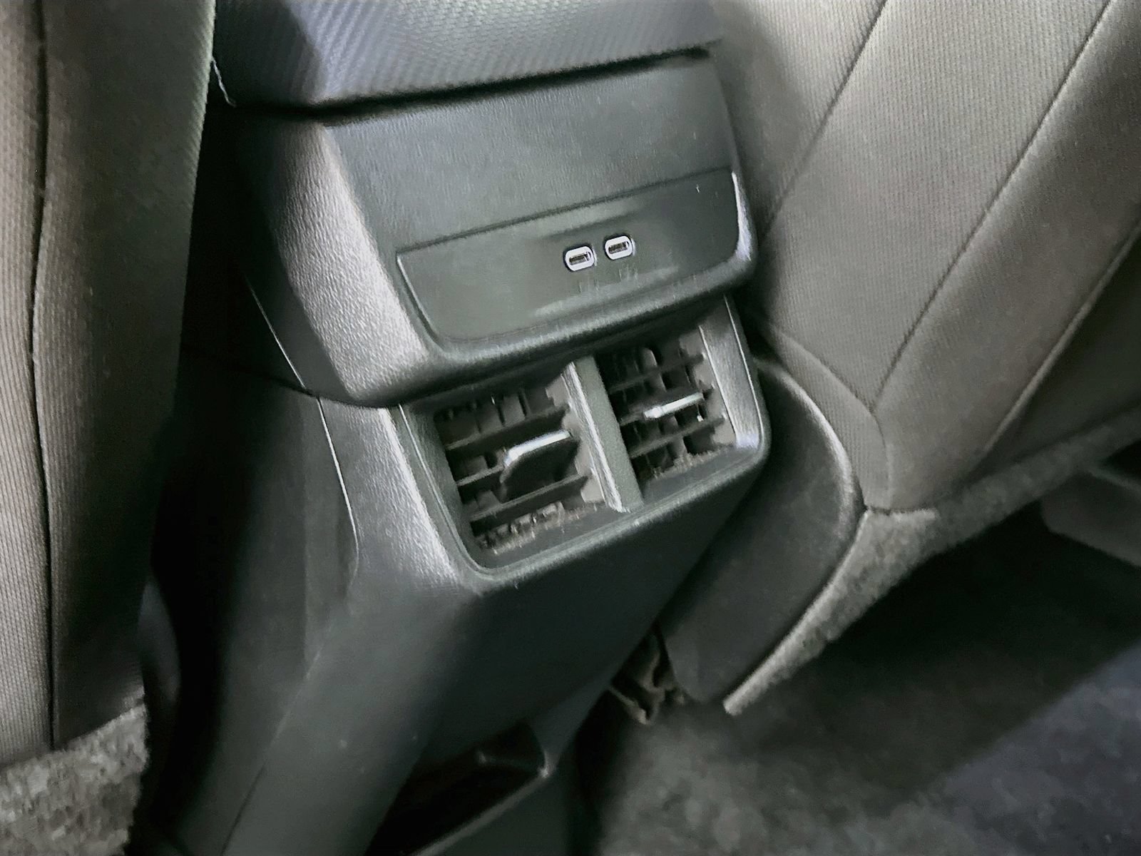 Used 2026 Chevrolet Equinox LT FWD image 25