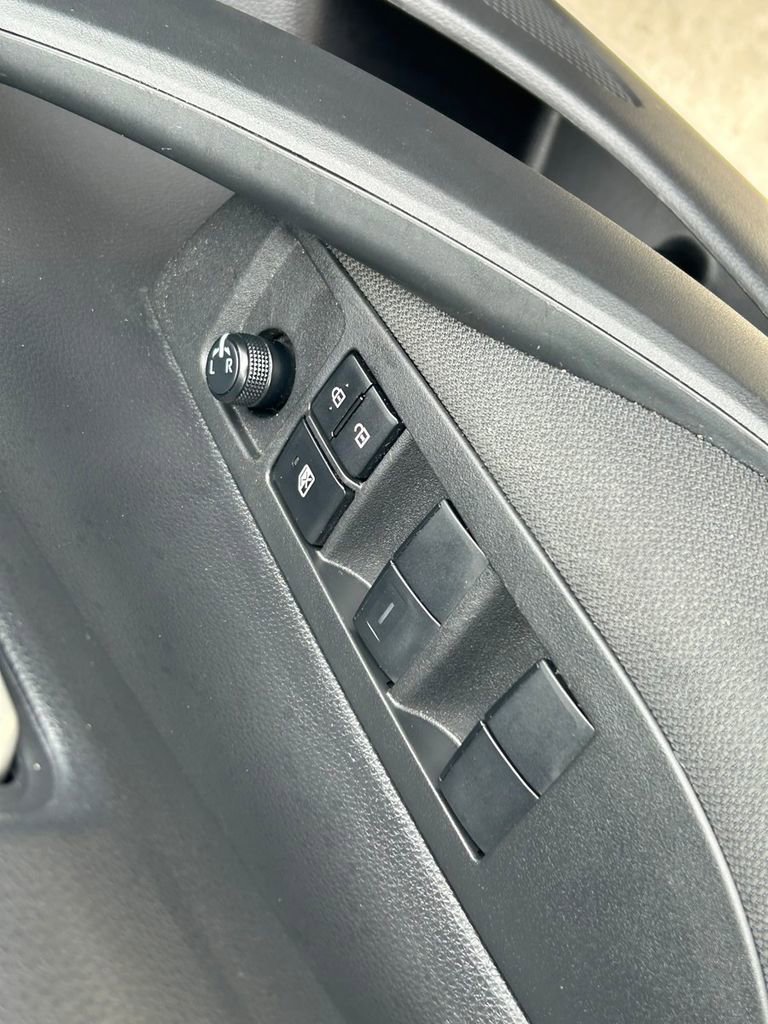Used 2026 Toyota Corolla SE w/ SE Premium Package image 22