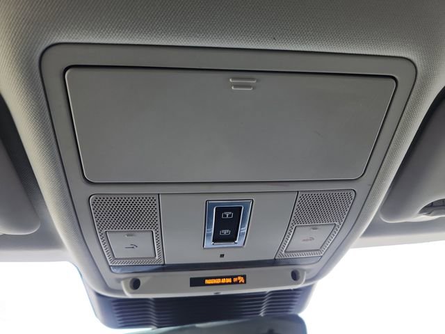 Used 2021 Land Rover Range Rover Evoque S image 46