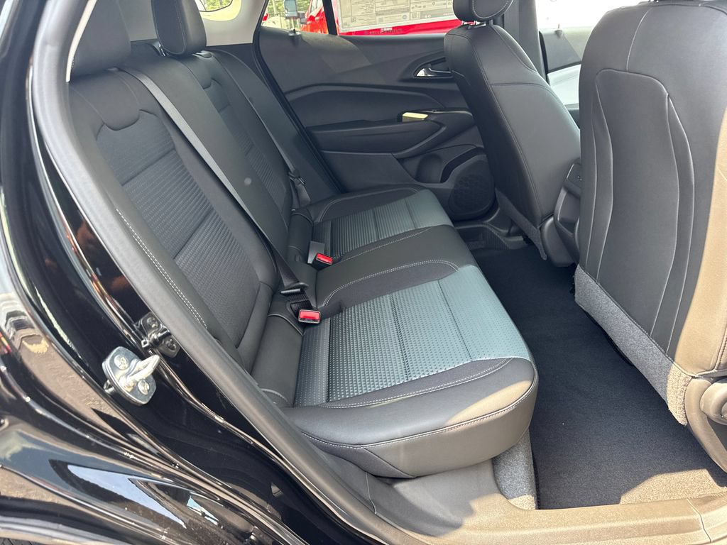 New 2026 Chevrolet Trax LT w/ Driver Confidence Package FWD image 16