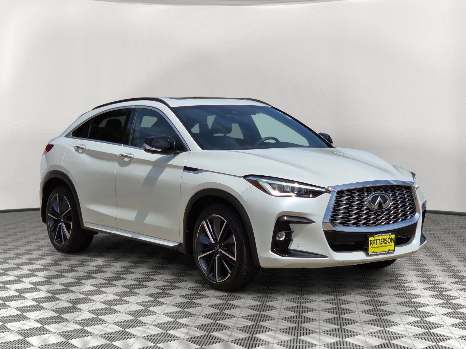 Used 2023 INFINITI QX55 Essential w/ Cargo Package AWD/4WD image 3