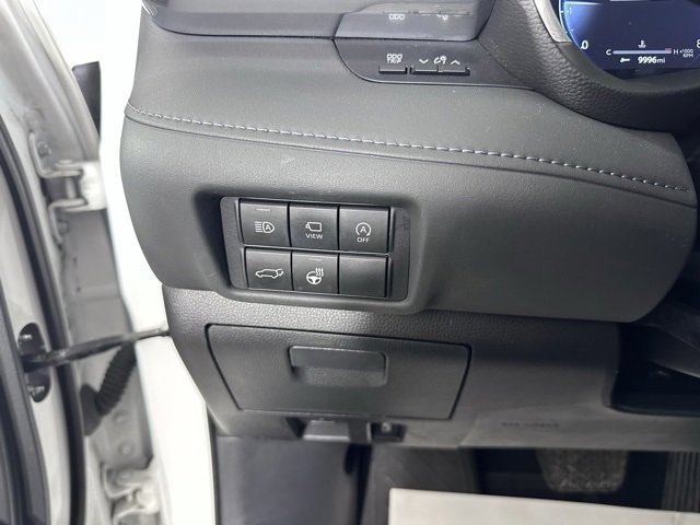 Used 2023 Toyota Highlander Platinum image 25