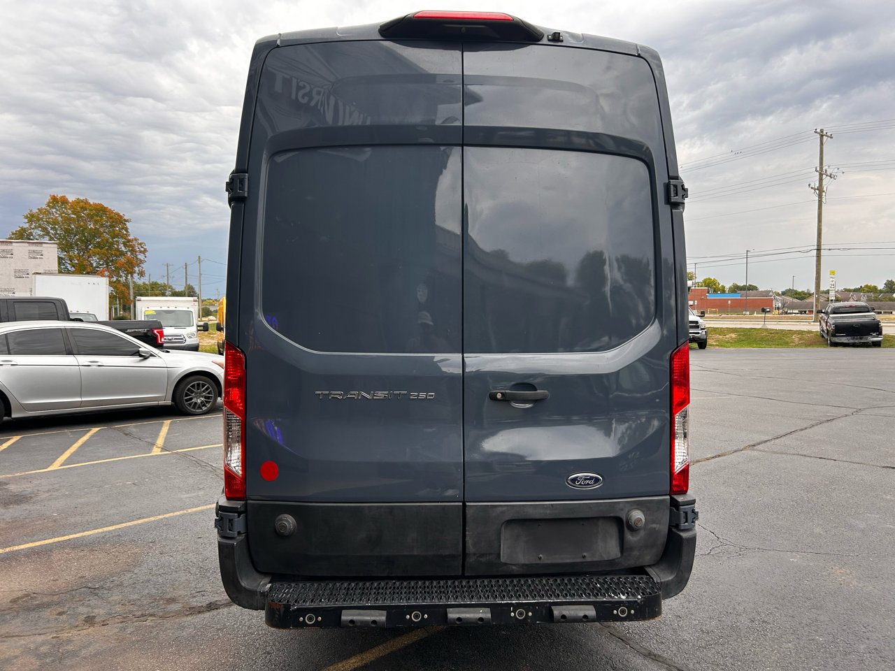 Used 2019 Ford Transit 250 148 High Roof Extended image 4