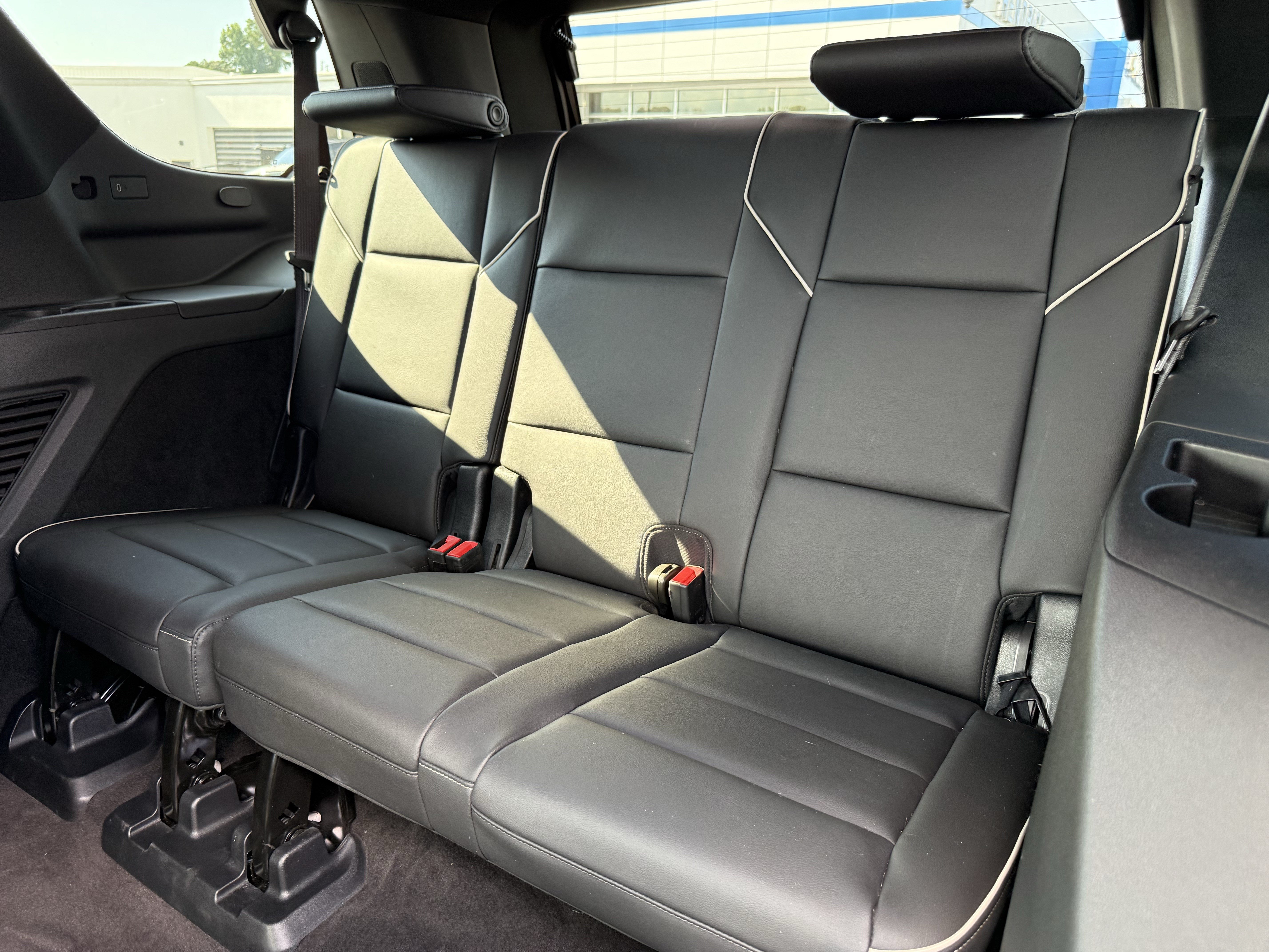 Used 2025 Cadillac Escalade Premium Luxury w/ Touring Package AWD/4WD image 33