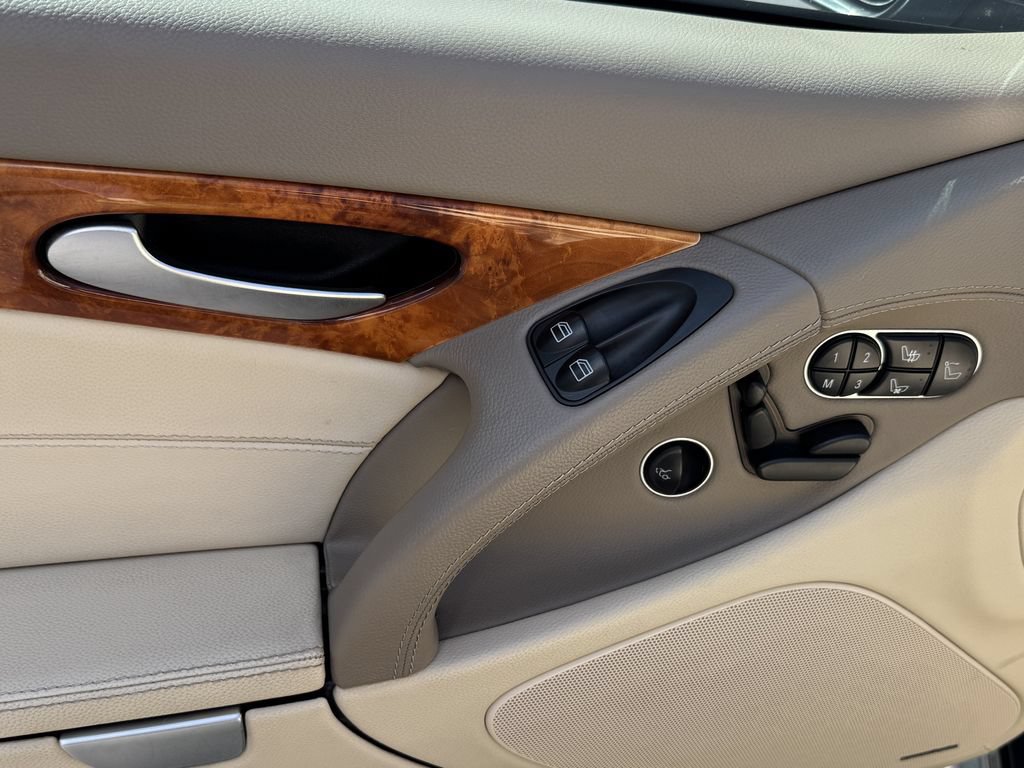Used 2009 Mercedes-Benz SL 550 image 18