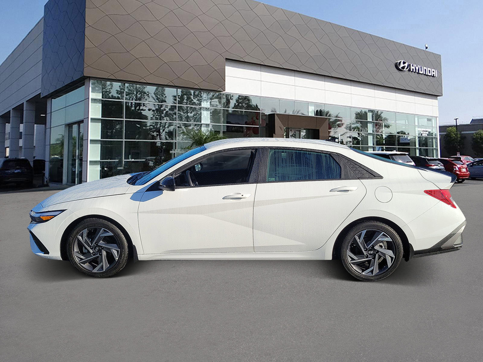 Certified 2025 Hyundai Elantra Sport image 3