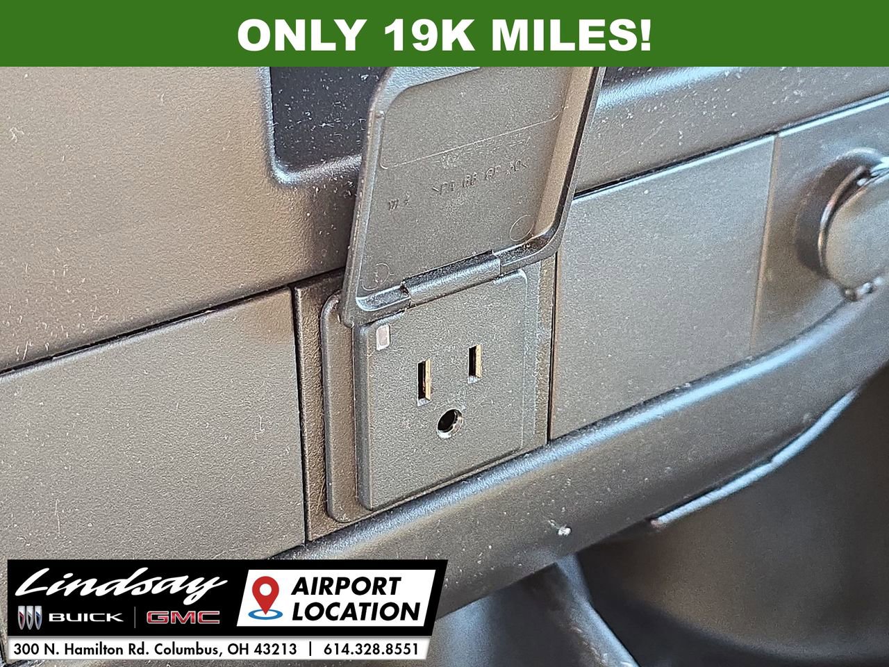 Used 2024 GMC Savana 2500 w/ Driver Convenience Package image 35
