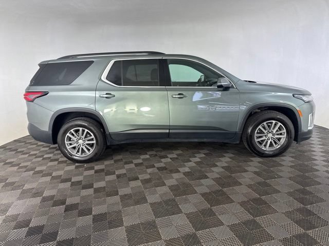 Used 2023 Chevrolet Traverse LT AWD/4WD image 4