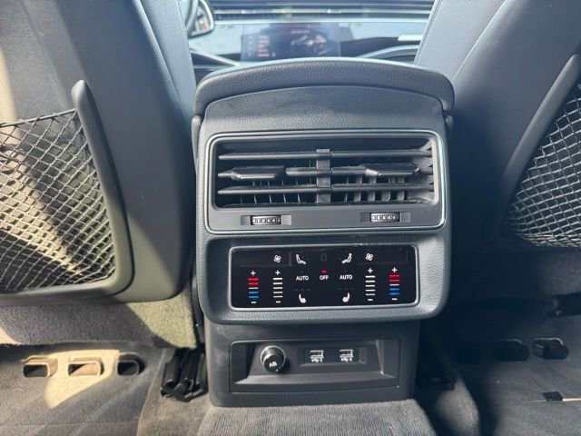 Used 2019 Audi Q8 Prestige AWD/4WD image 14