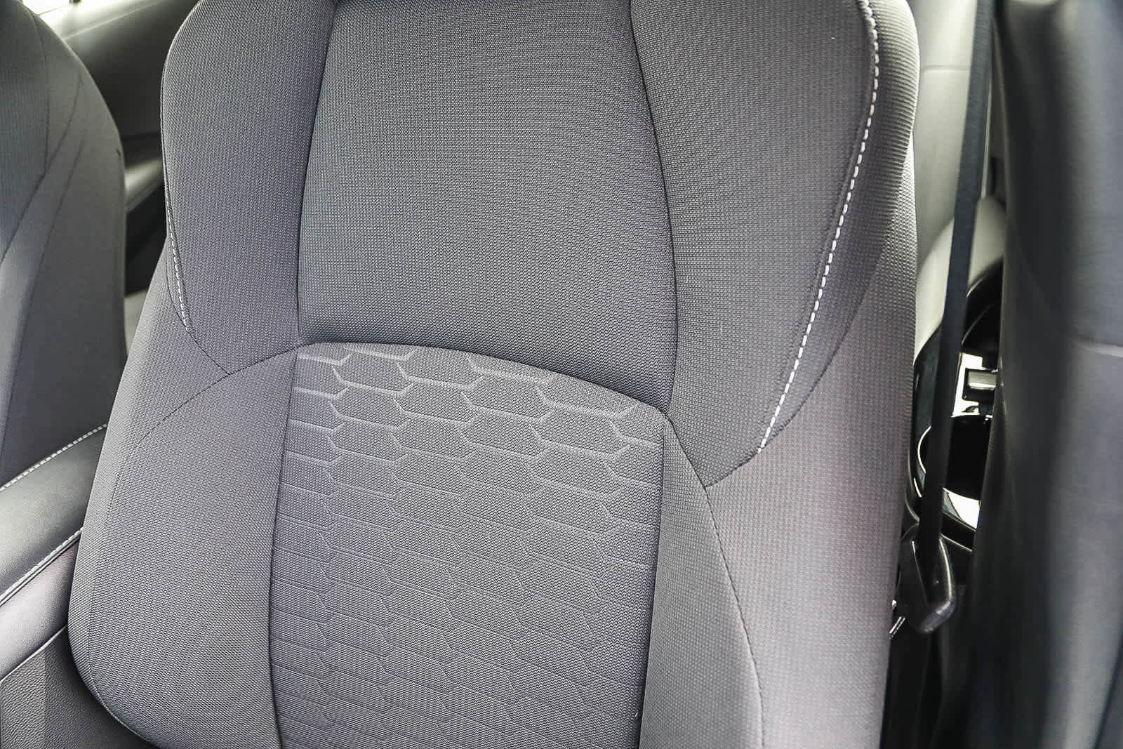 Certified 2025 Toyota Corolla SE w/ SE Package FWD image 24
