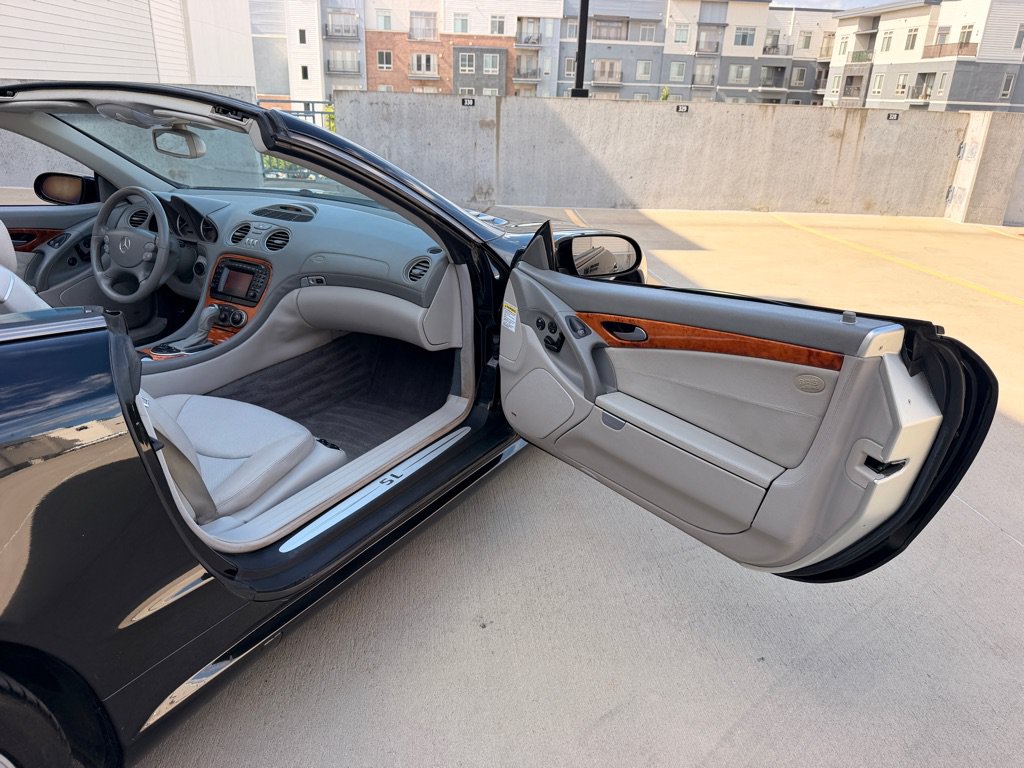 Used 2004 Mercedes-Benz SL 500 image 16