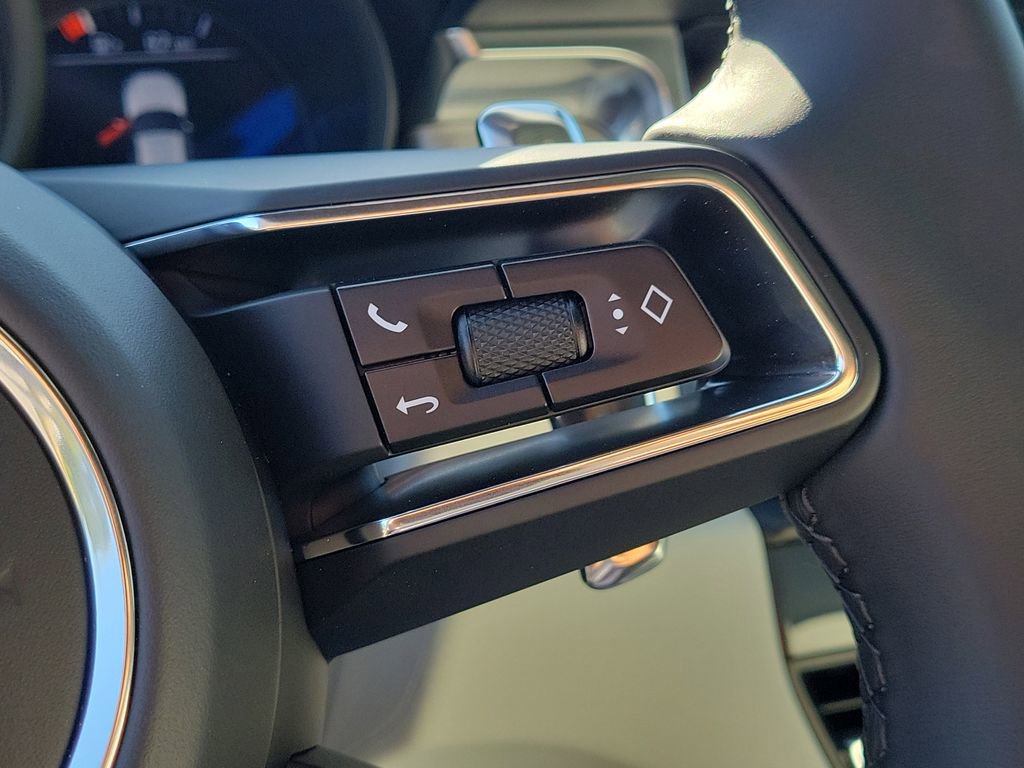New 2026 Porsche Macan S image 40