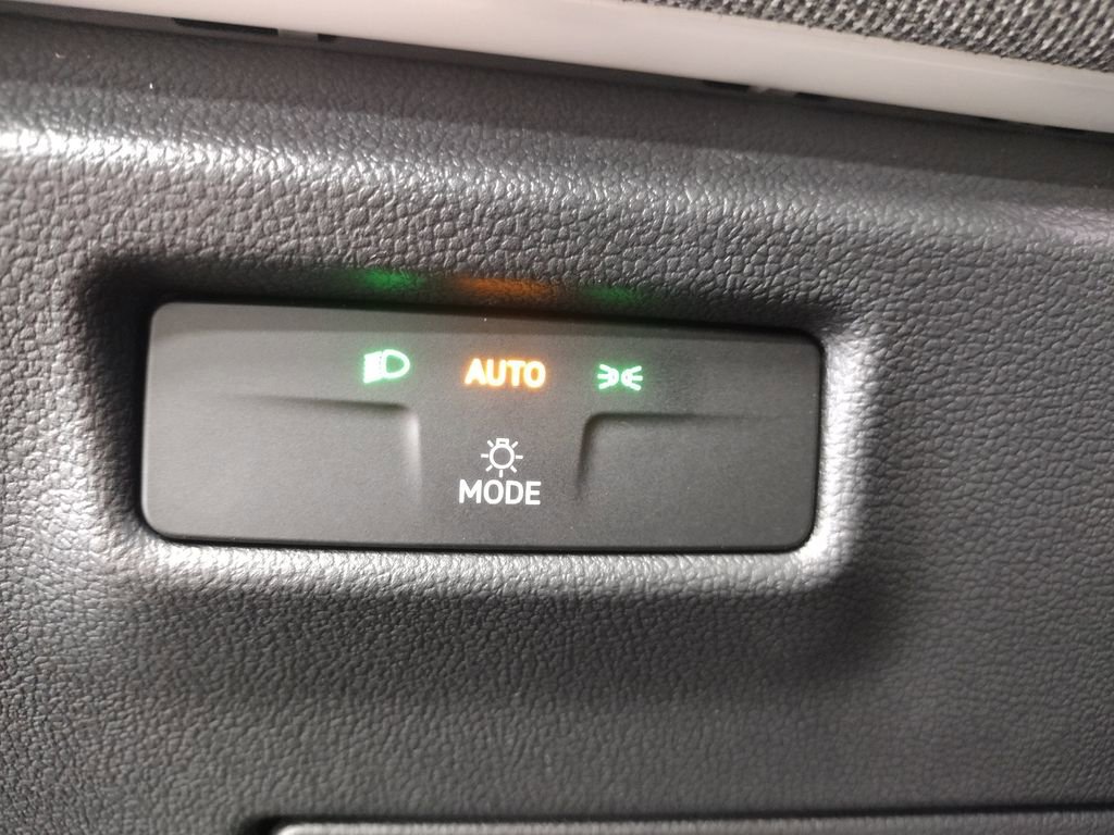 New 2026 Volkswagen Tiguan S image 21