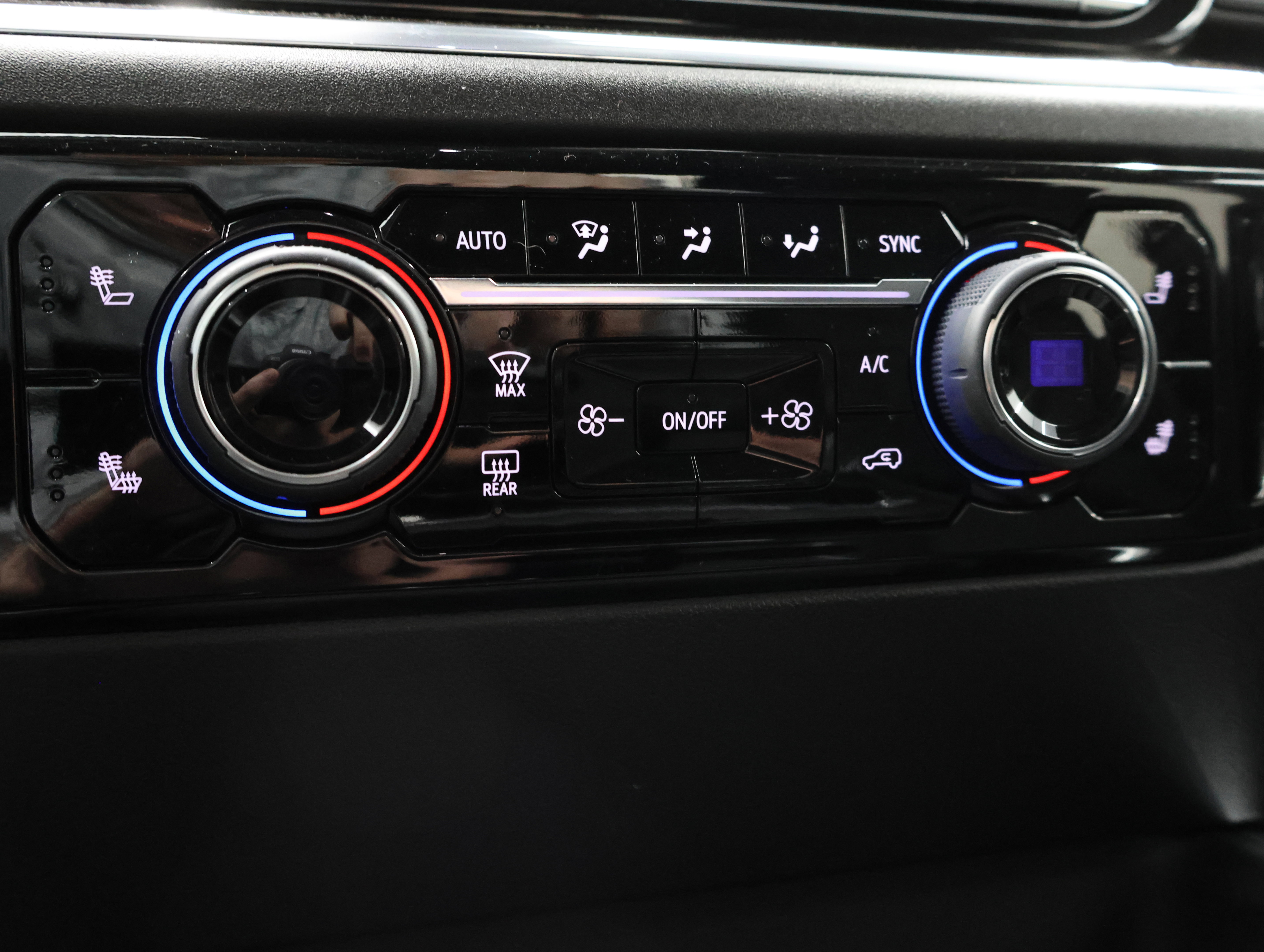 Used 2024 Chevrolet Silverado 3500 LT w/ Z71 Sport Edition image 52