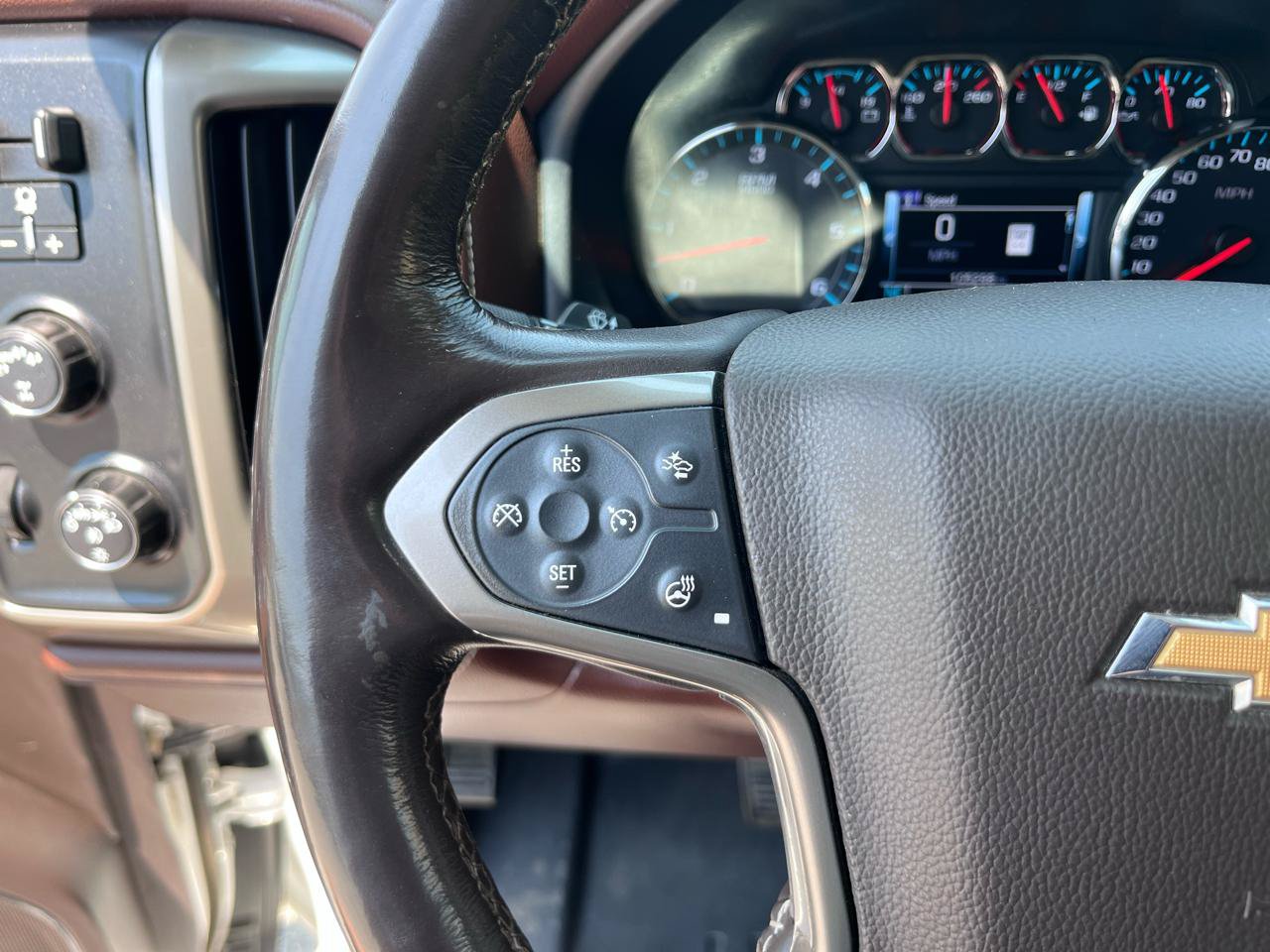 Used 2018 Chevrolet Silverado 1500 High Country AWD/4WD image 26