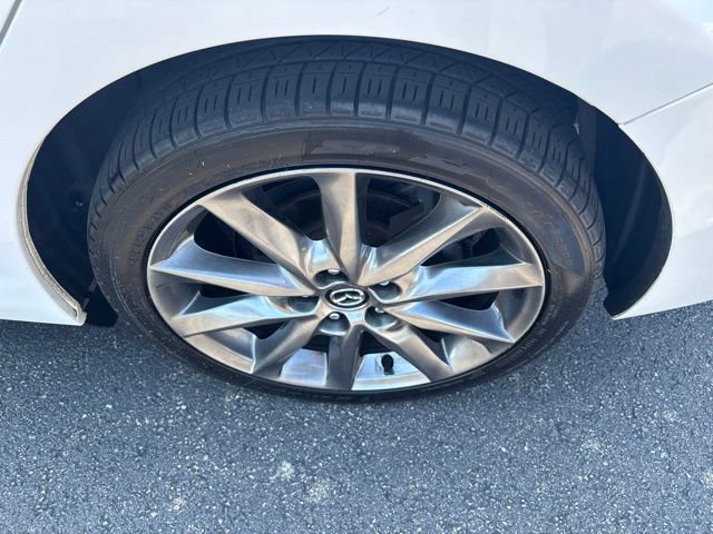 Used 2018 MAZDA MAZDA3 Touring FWD image 15