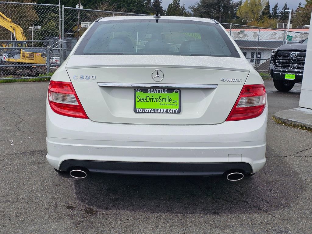 Used 2011 Mercedes-Benz C 300 4MATIC Sedan image 7