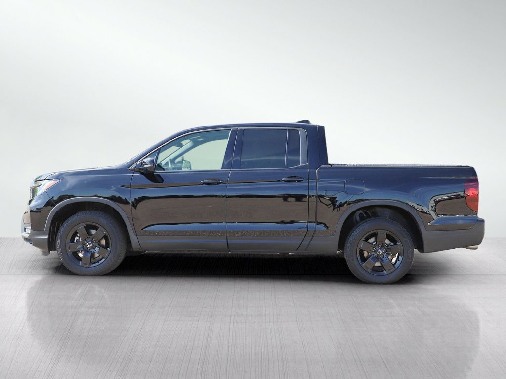 Used 2024 Honda Ridgeline Black Edition image 2