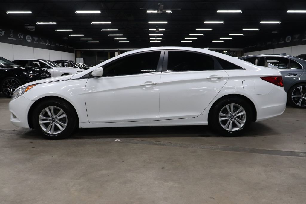 Used 2013 Hyundai Sonata GLS w/ Popular Equipment Pkg image 2
