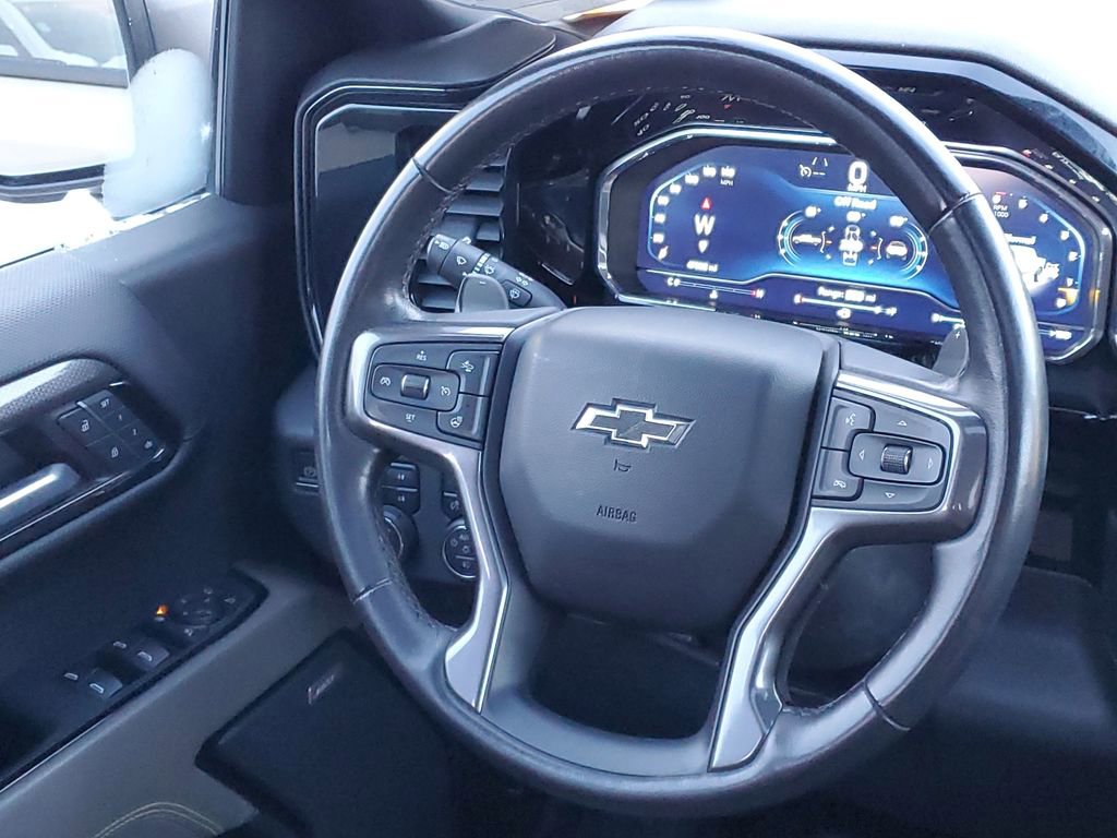 Used 2023 Chevrolet Silverado 1500 ZR2 image 32