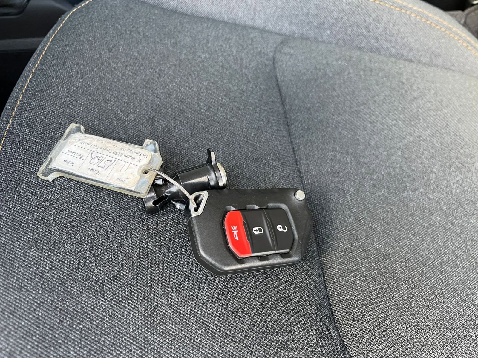 Used 2025 Jeep Wrangler Unlimited Sahara AWD/4WD image 21
