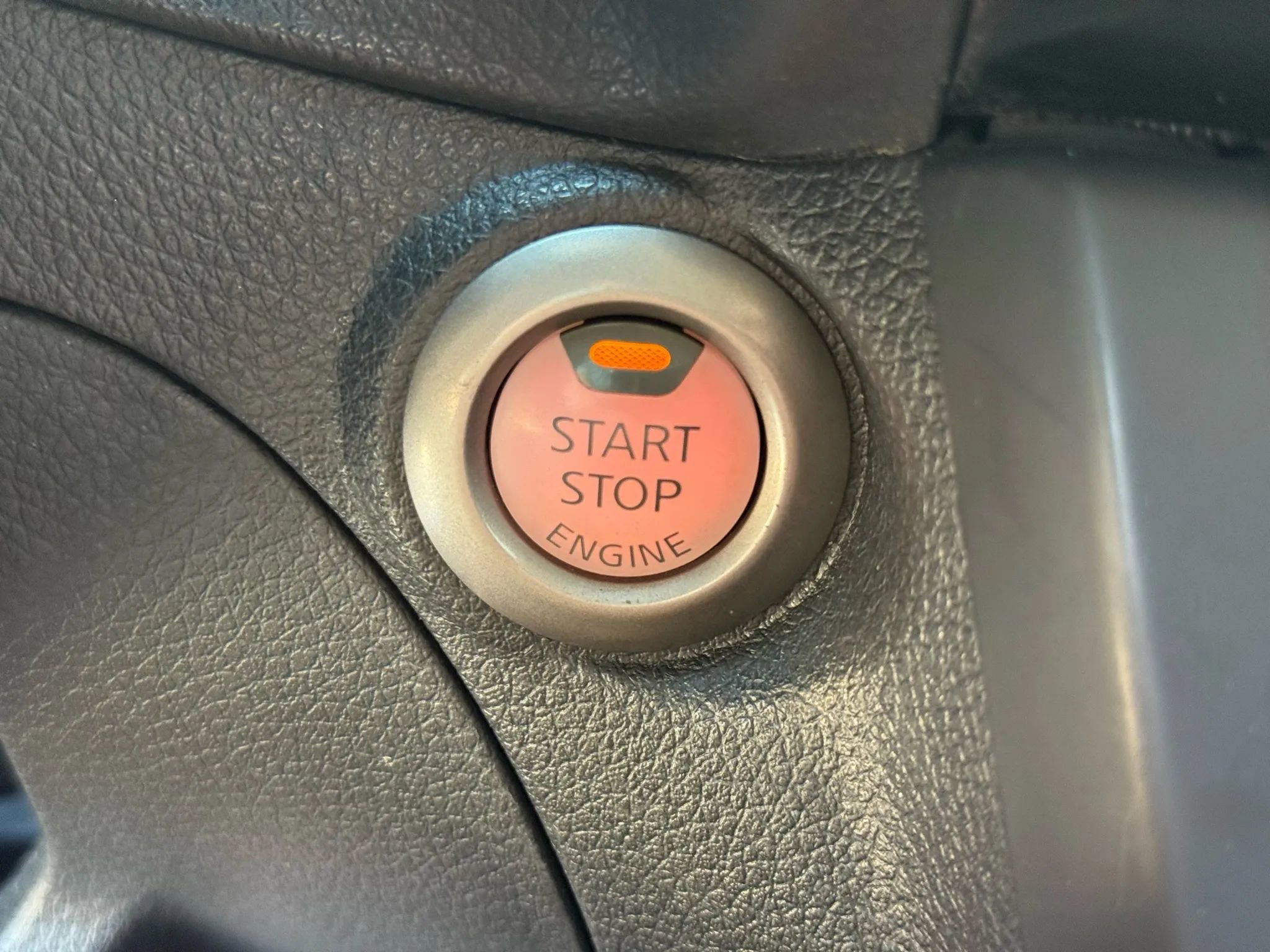 Used 2017 Nissan Sentra SV image 5