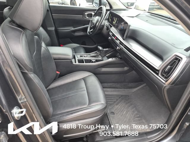 Certified 2025 Kia Sorento S w/ Panoramic Sunroof Package FWD image 9