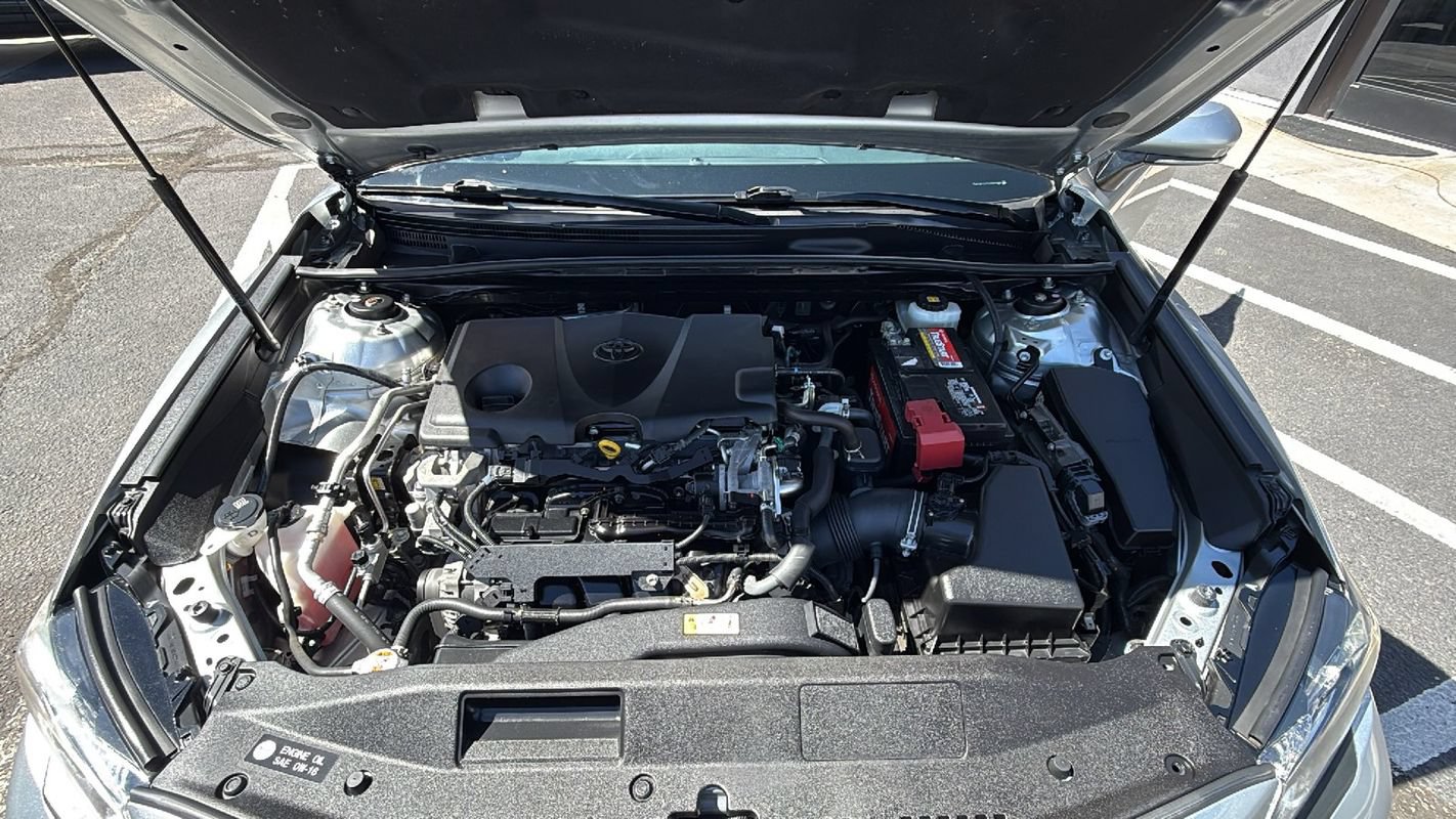 Used 2018 Toyota Camry SE w/ Convenience Package FWD image 27