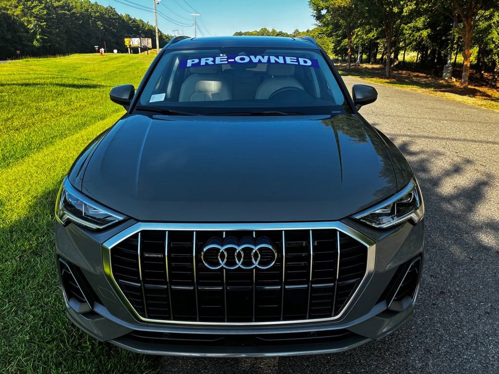 Used 2025 Audi Q3 2.0T Premium AWD/4WD image 2