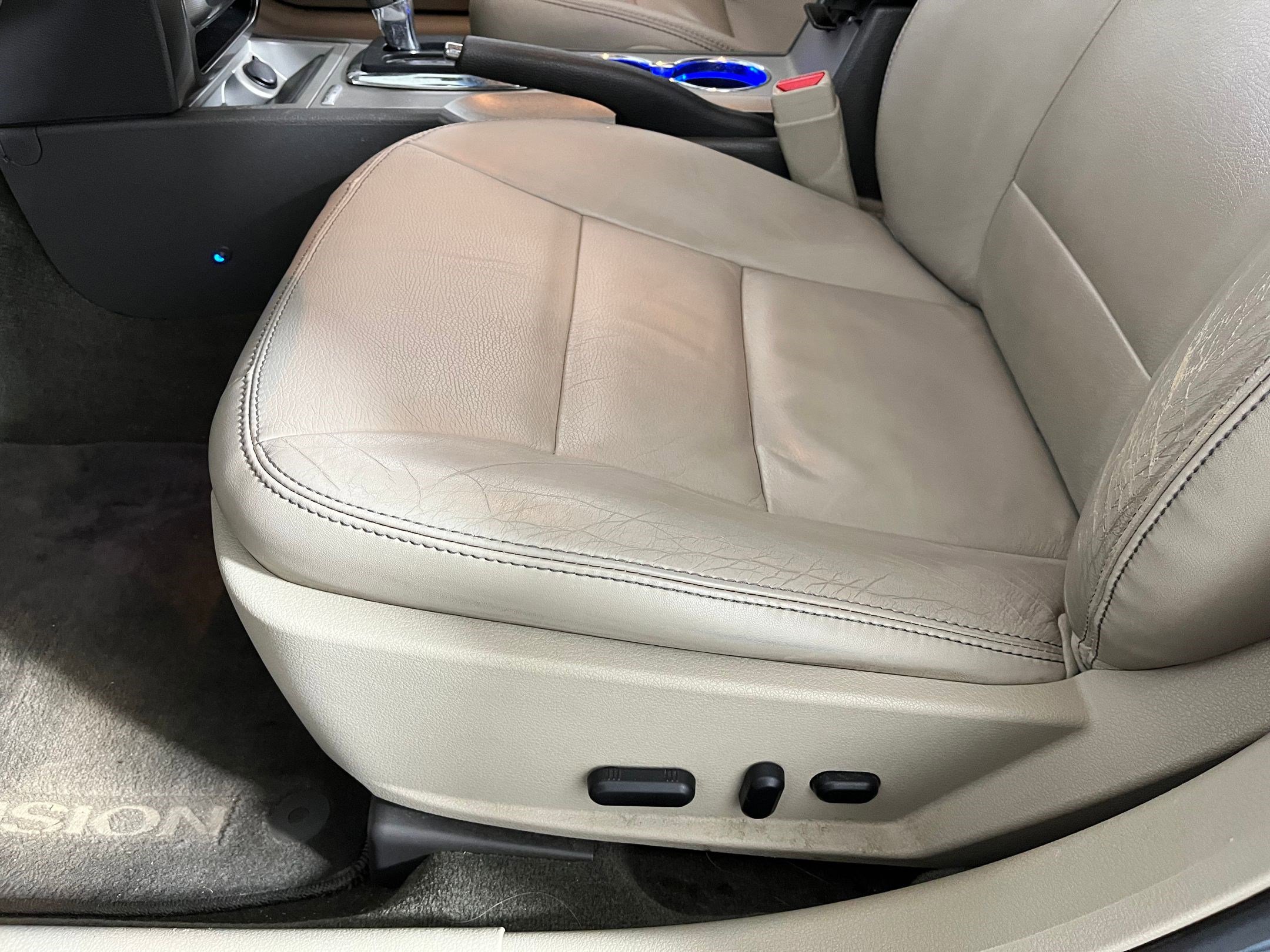 Used 2011 Ford Fusion Hybrid w/ 502A Rapid Spec Order Code image 11