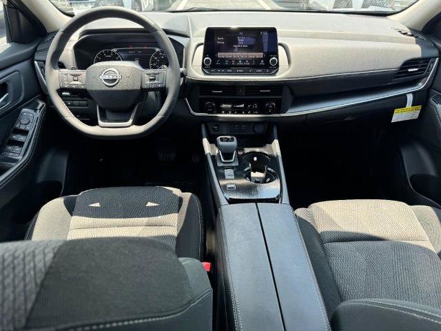 Certified 2026 Nissan Rogue SV FWD image 11
