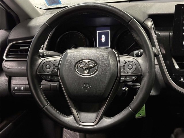 Used 2022 Toyota Camry SE image 20