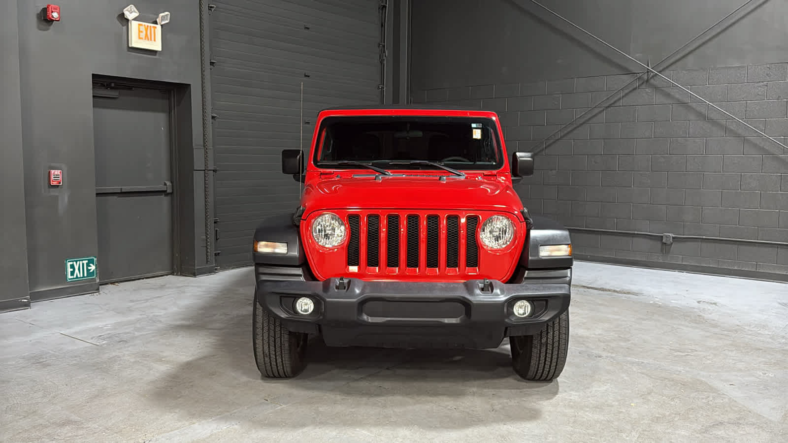 Used 2023 Jeep Wrangler Unlimited Sport AWD/4WD image 2