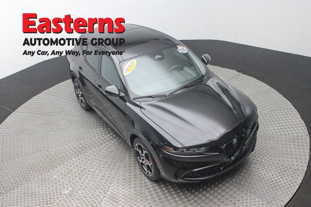 Used 2024 Alfa Romeo Tonale Veloce w/ Active Assist Package image 3
