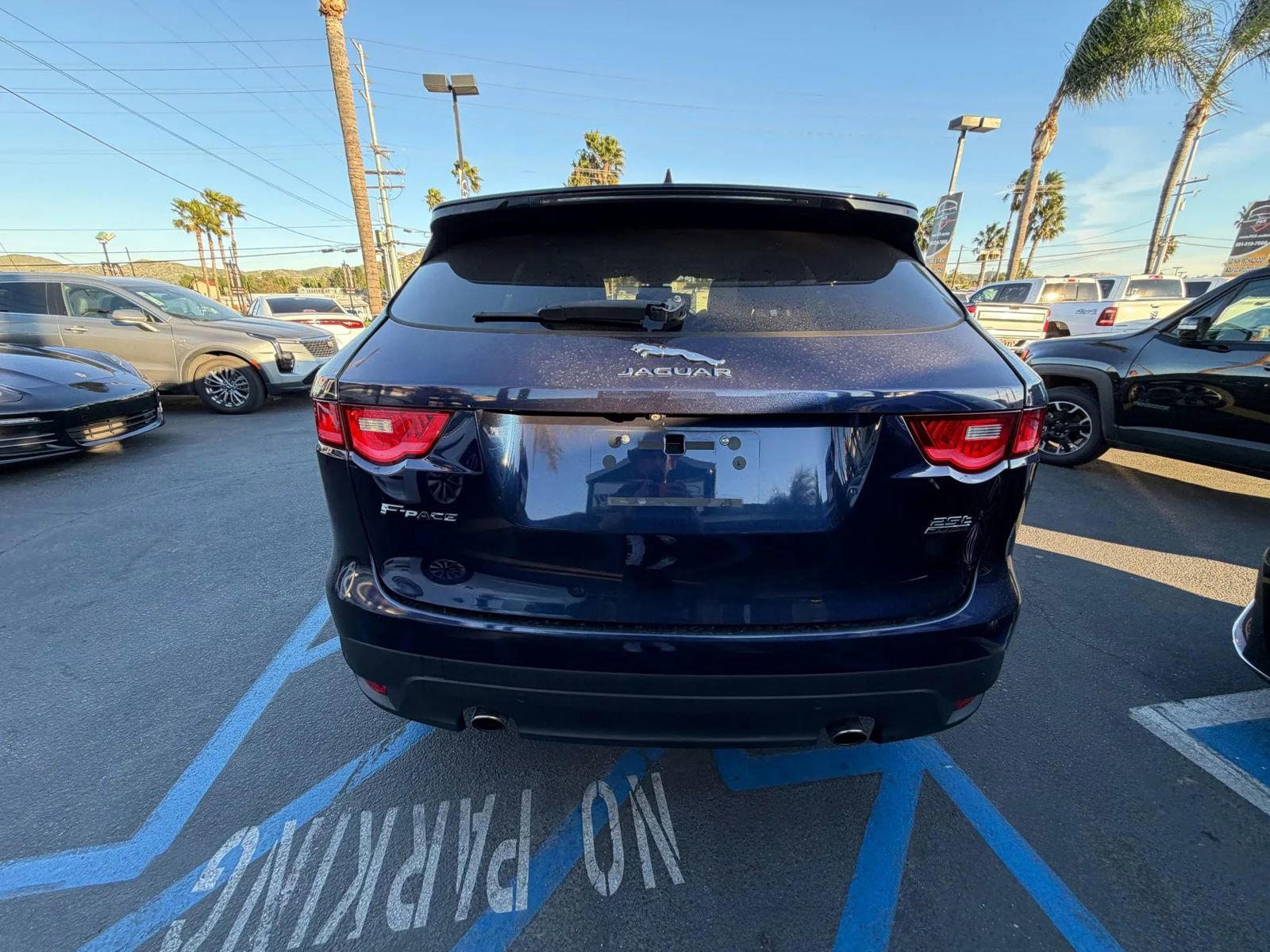 Used 2019 Jaguar F-PACE R-Sport image 6