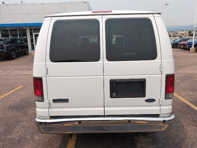 Used 2013 Ford E-150 and Econoline 150 Wagon RWD image 5