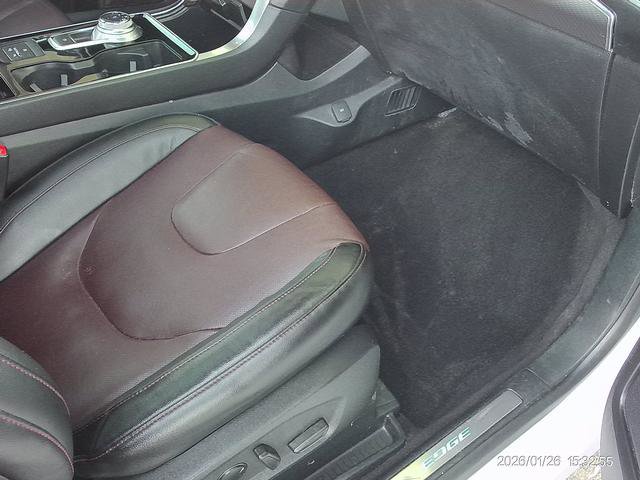 Used 2020 Ford Edge Titanium w/ Equipment Group 301A image 18