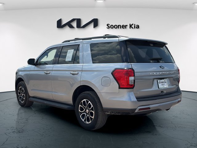 Used 2024 Ford Expedition XLT AWD/4WD image 4