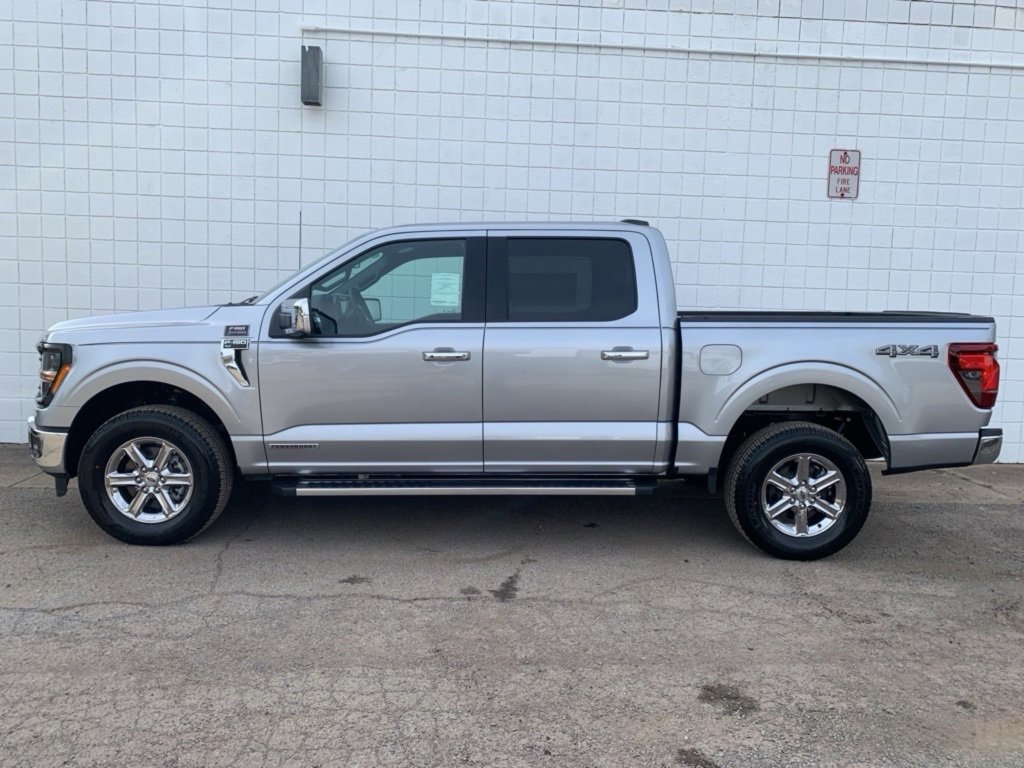 New 2025 Ford F150 XLT w/ Equipment Group 302A MID image 10